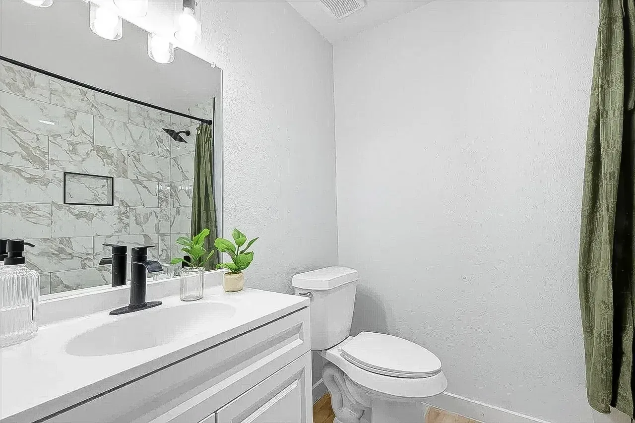 Bathroom Remodel completed by Utmost Builds in Lewisville, Texas