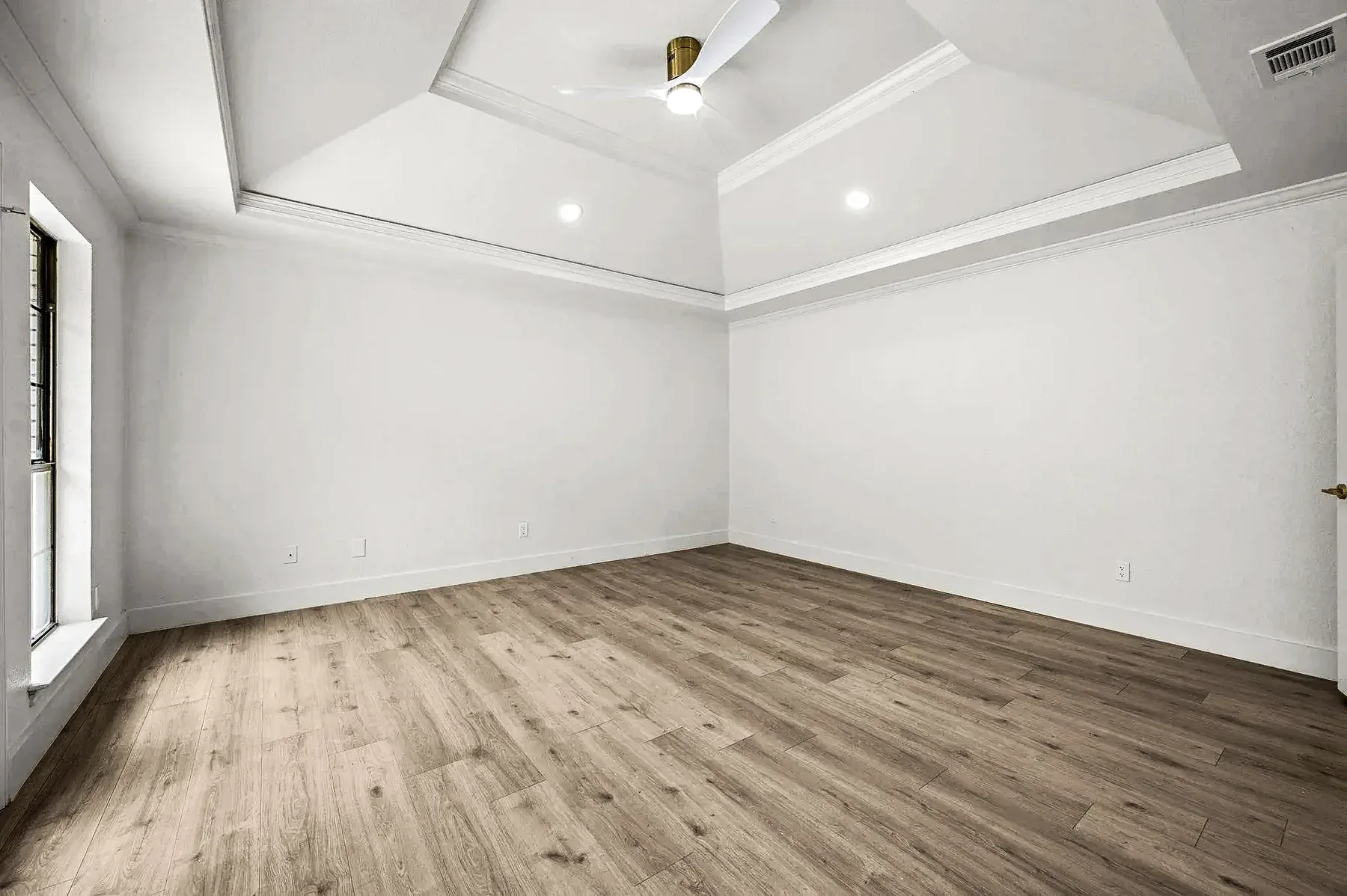 Primary Bedroom completed by Utmost Builds in Grapevine, Texas