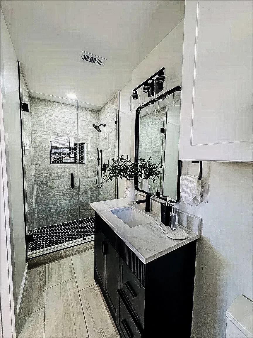Primary bathroom renovation completed by Utmost Builds in Lower Greenville, Dallas, Texas