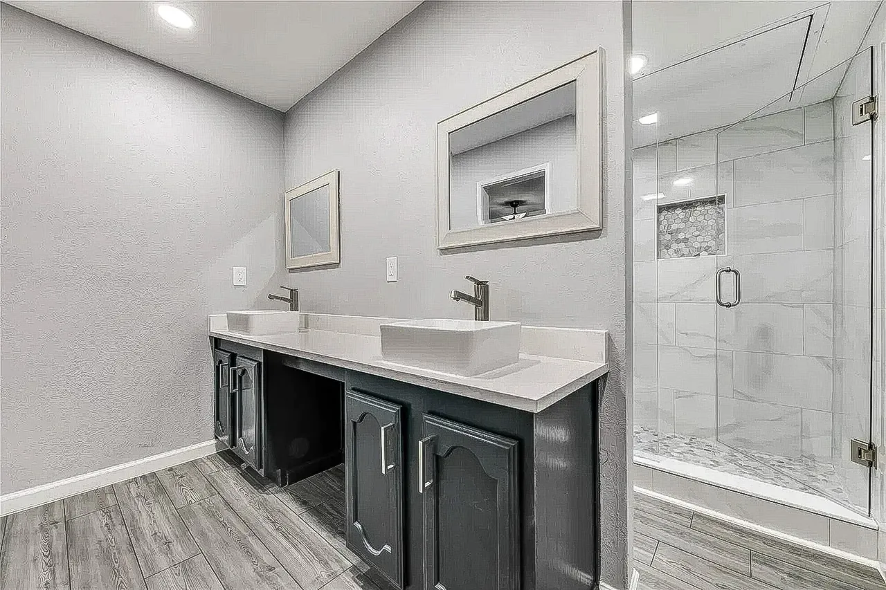 Primary bathroom renovation completed by Utmost Builds in Dallas, Texas